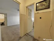 Apartament 2 Camere zona Florilor de renovat 