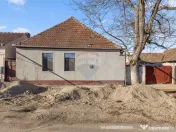 Casă cu teren 591 mp în Vinga, zonă centrală 