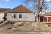 Casă cu teren 591 mp în Vinga, zonă centrală 
