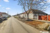 Casă cu teren 591 mp în Vinga, zonă centrală 