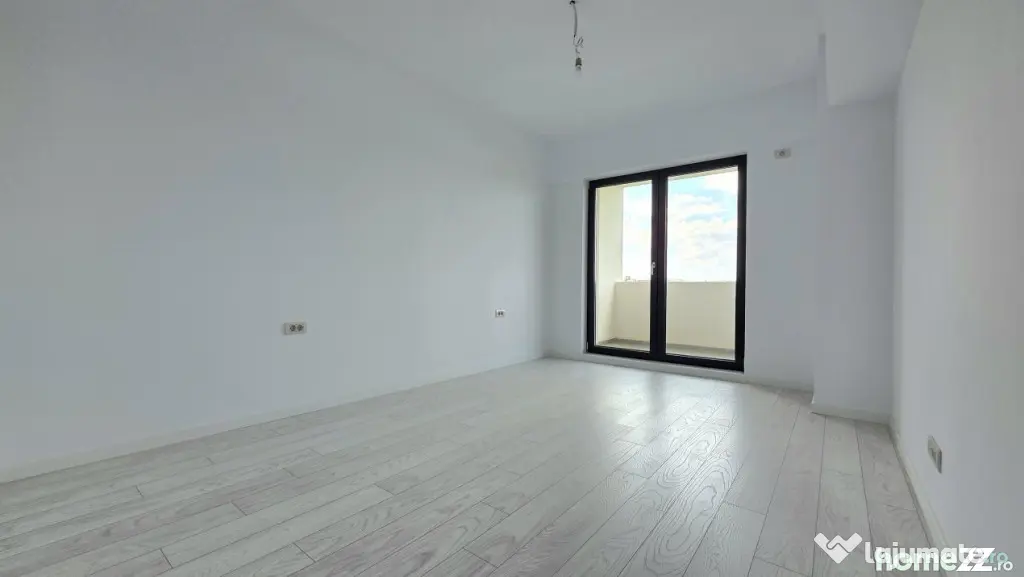 APARTAMENT CU TERASA GENEROASA SI VEDERE UNICA CATRE LAC