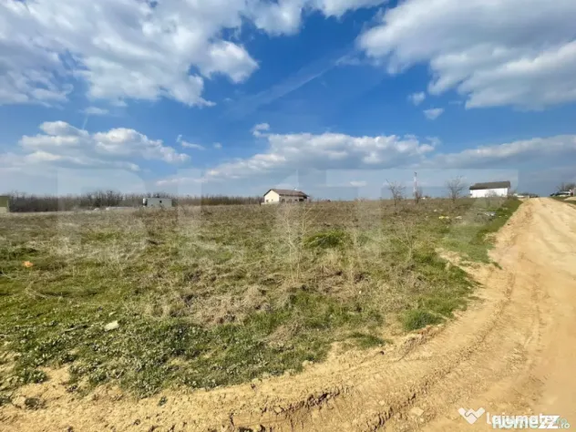 Teren 1000 mp, deschidere 23,80m, zona Selgros - Craiova (Dolj)