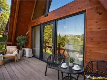 Ansamblu de 3 case, tip A frame, Moieciu de Jos, constructie