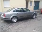 VW Passat anul 2002