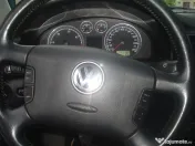 VW Passat anul 2002