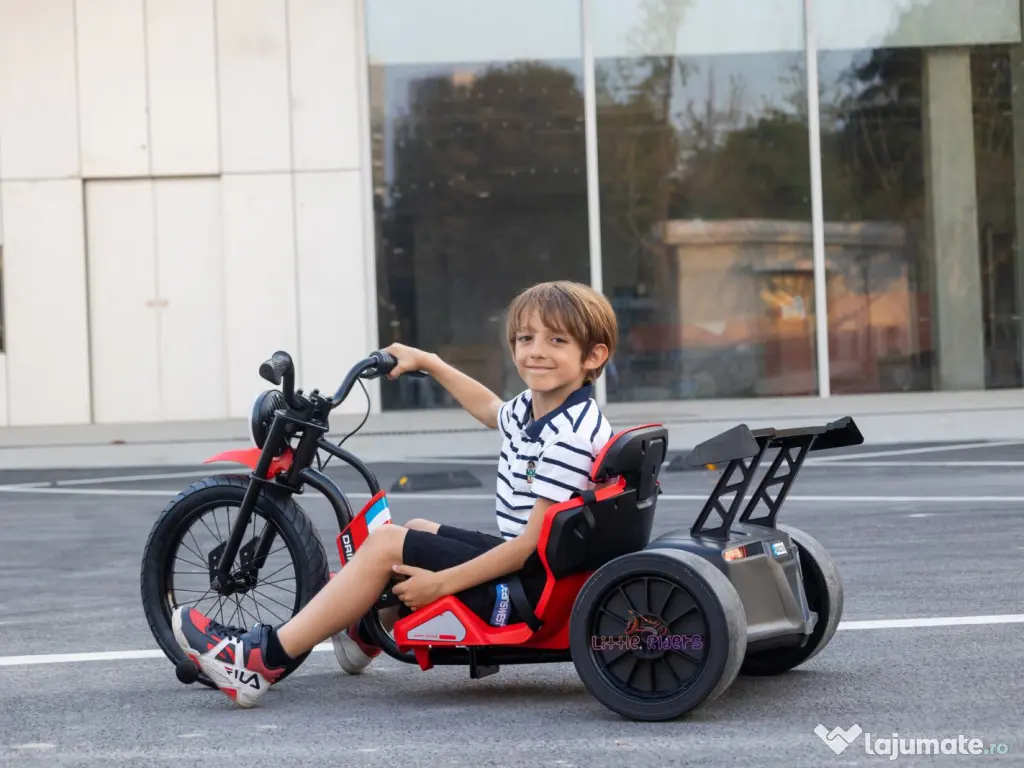 Tricicleta electrica cu functie Drift, Kinderauto BJSX2338, 2x 250W RED