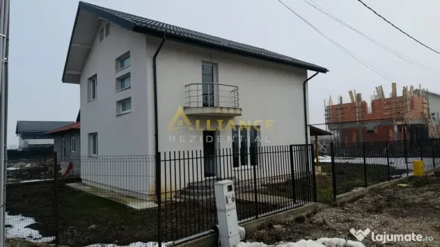 5 camere || strada asfaltata || gata de mutare ||