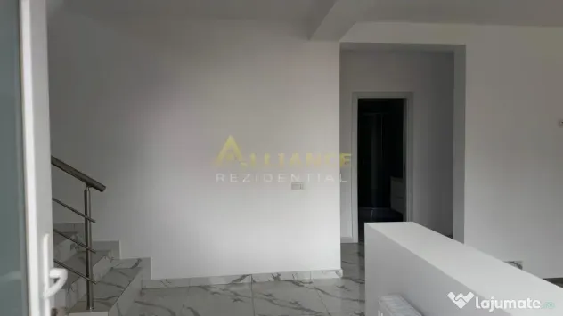 5 camere || strada asfaltata || gata de mutare ||