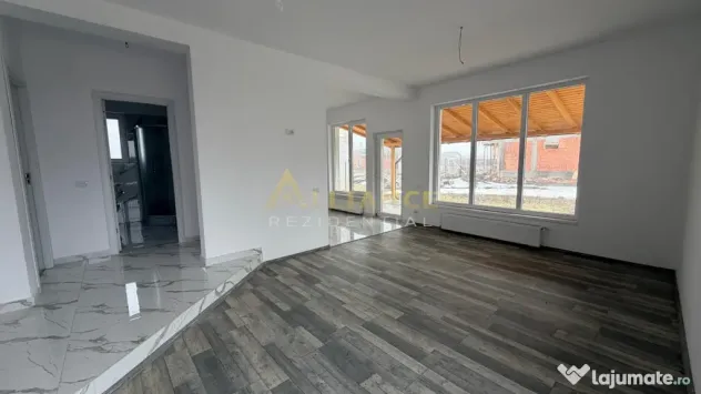 5 camere || strada asfaltata || gata de mutare ||