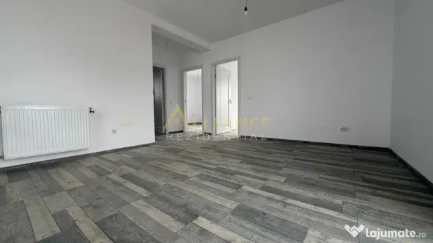 5 camere || strada asfaltata || gata de mutare ||