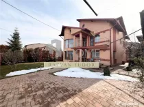 Casa 6 camere mansarda , cu garaj , beci , Ploiesti , cent