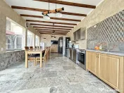 Pensiune Casa Eva Statiunea 2 Mai - 12 camere - teren 600 mp 