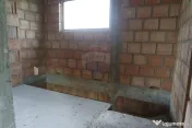 CASA CUPLATĂ DE VÂNZARE la rosu sau la semifinisat în ... 
