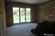 CASA CUPLATĂ DE VÂNZARE la rosu sau la semifinisat în ... 