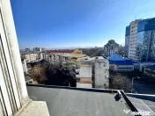 Apartament 3 camere de vanzare in Bacau strada 9 Mai