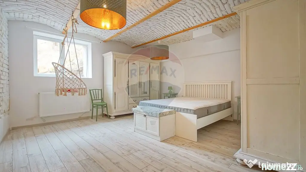 Apartament 3 camere cochet, renovat, Centrul Istoric
