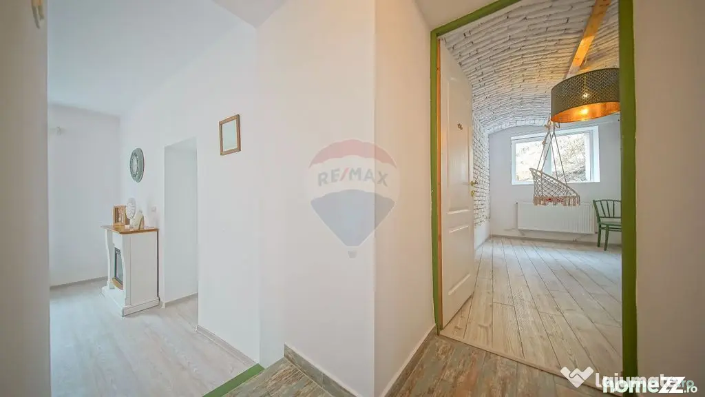 Apartament 3 camere cochet, renovat, Centrul Istoric