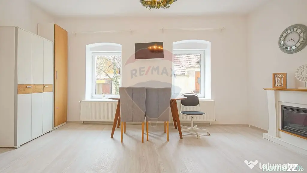 Apartament 3 camere cochet, renovat, Centrul Istoric