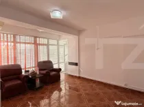 Spațiu comercial P + E + M, 308 mp utili, zona Medicina Vec