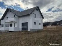 Casă individuală 196 mp | 4 dormitoare | garaj | teren 400
