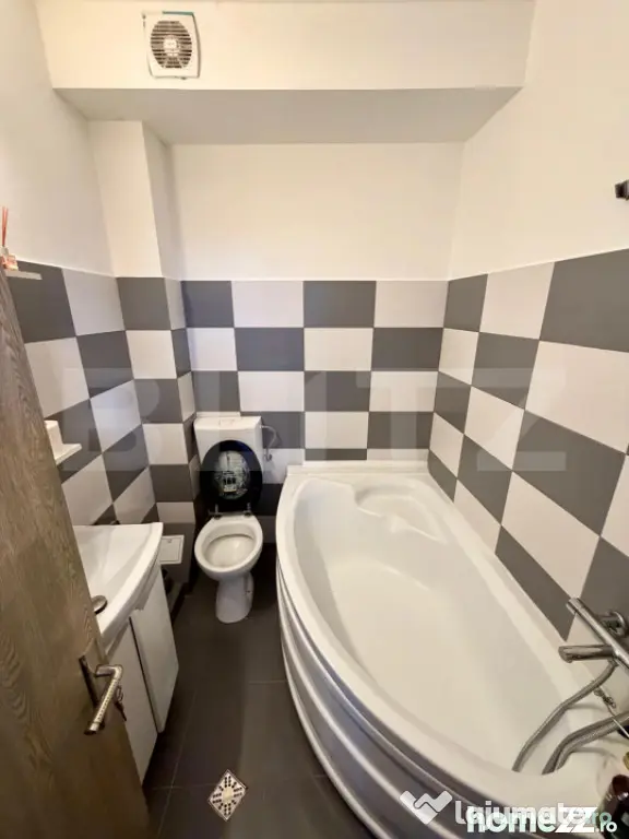 Apartament de 3 camere, 71 mp, etaj 1, zona Centrala - Cluj-Napoca (Cluj)
