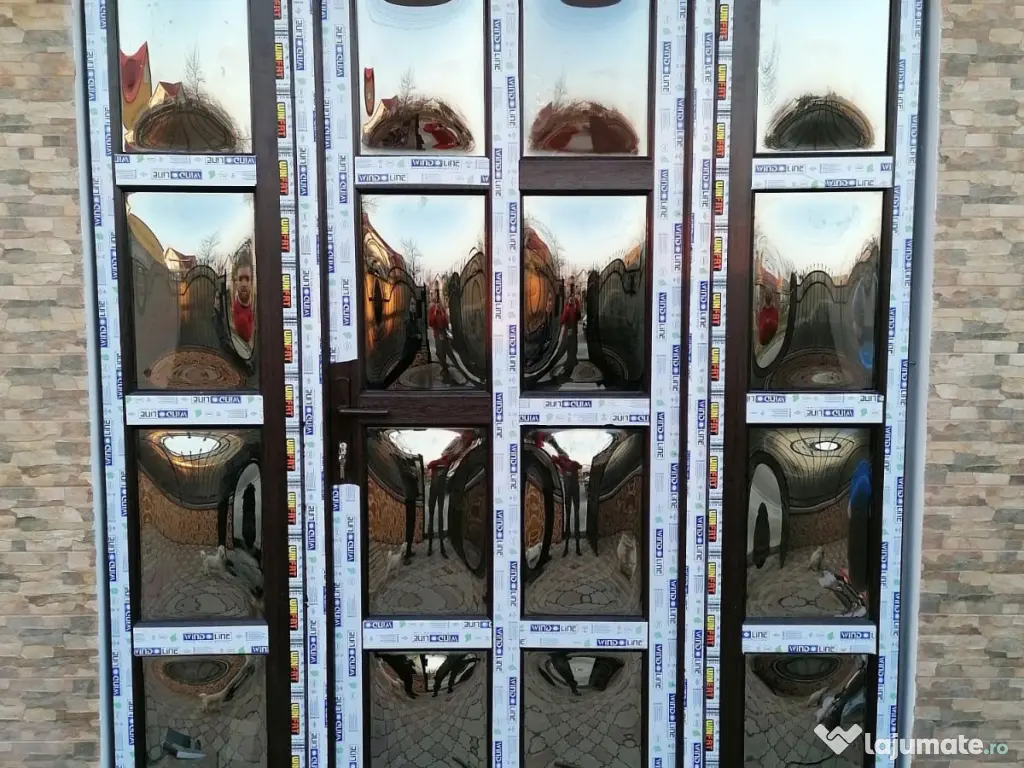 Ferestre și uși din PVC/aluminiu premium de calitate superioară.