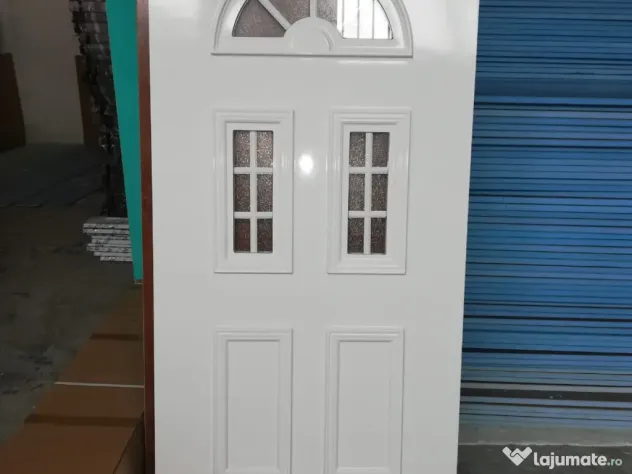 Ferestre și uși din PVC/aluminiu premium de calitate superioară.