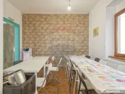 Casă / Vilă cu 9 camere de închiriat în zona Centrul ... 