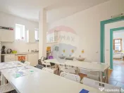 Casă / Vilă cu 9 camere de închiriat în zona Centrul ... 