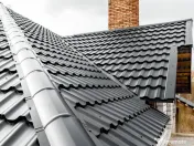 Acoperișuri Complete: Tablă Tip Țiglă și Montaj Profesional 