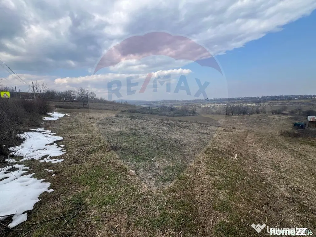 Teren intravilan Dumbraveni / Strada Principala