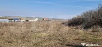 Teren intravilan, 15256 mp, deschidere bilaterala, zona Roba