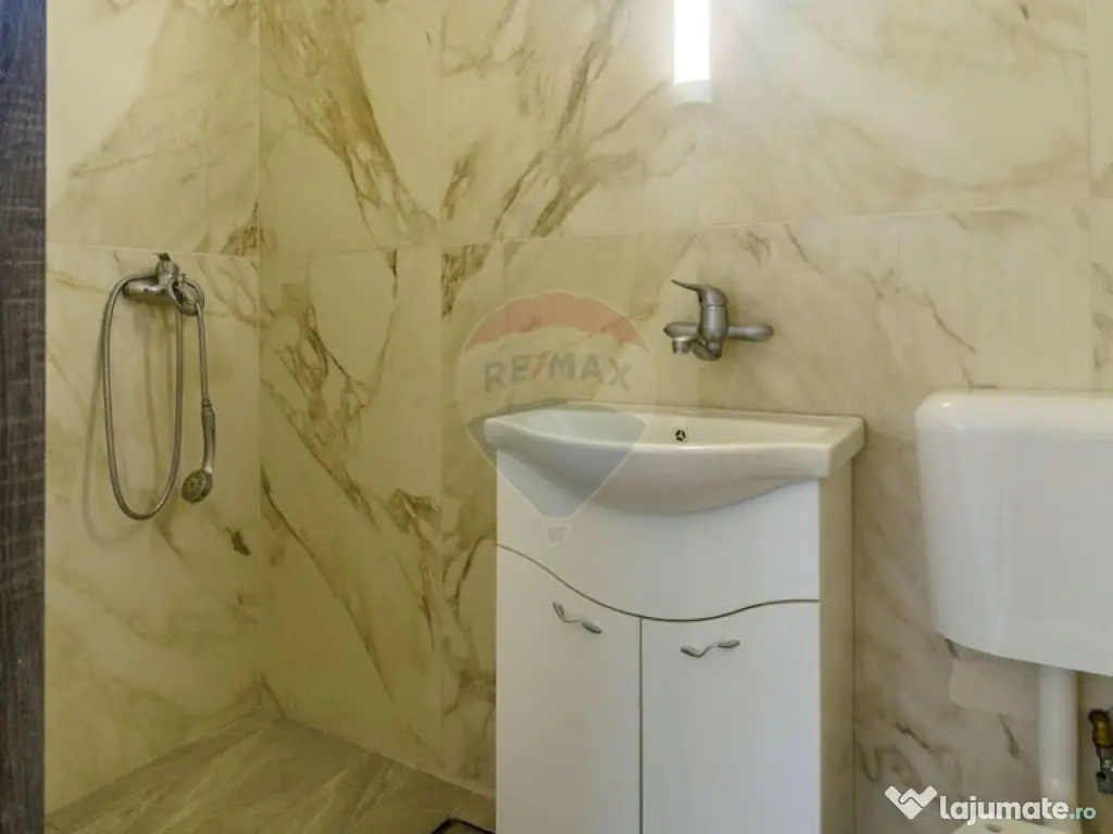 Apartament cu 1 camera de vânzare in zona centrala, stra...