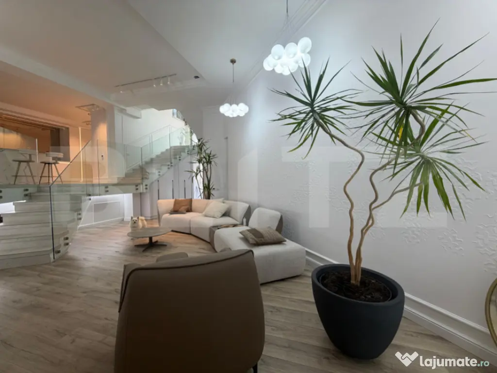 Vilă exclusivistă | 300 mp | Rooftop 140 mp | Curte 743 mp