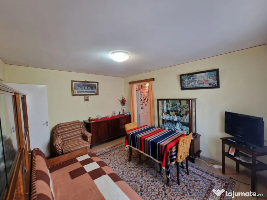 Apartament 3 camere 46 mp Ferentari - Bloc reabilitat