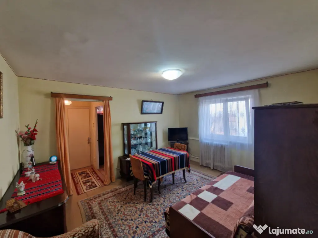 Apartament 3 camere 46 mp Ferentari - Bloc reabilitat