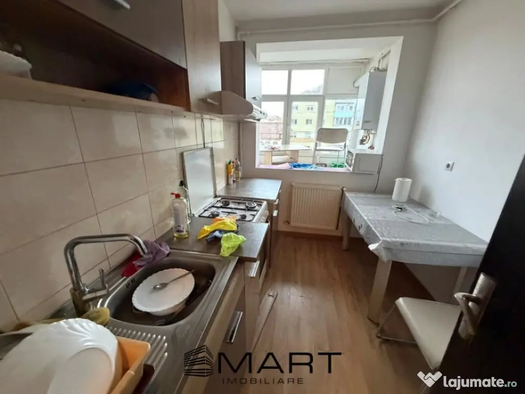 Apartament 2 camere decomandate et. 7/10 Mihai Viteazul