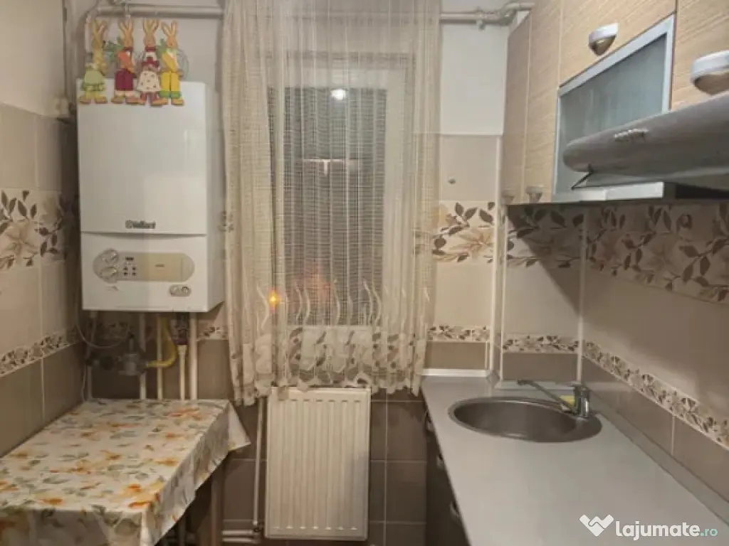 Apartament 2 camere, 39 mp, zona Craiovita Noua