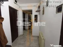 ???? Apartament 3 camere decomandat cu spațiu de depozitare