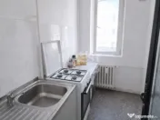 Apartament 2 camere, decomandat, etaj intermediar, Parcul Vo 