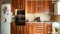 Apartament 3 camere, 53 mp, etaj intermediar, parcare, Sesul