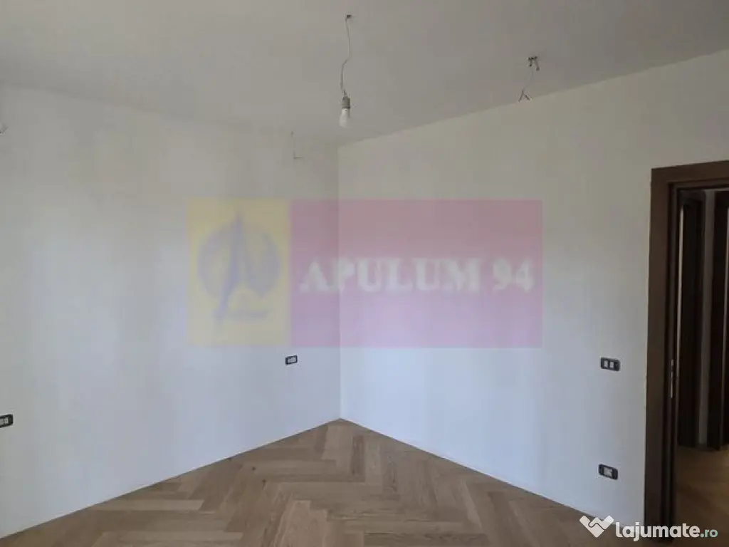 Apartament 2 camere de vânzare la Sinaia - Lux