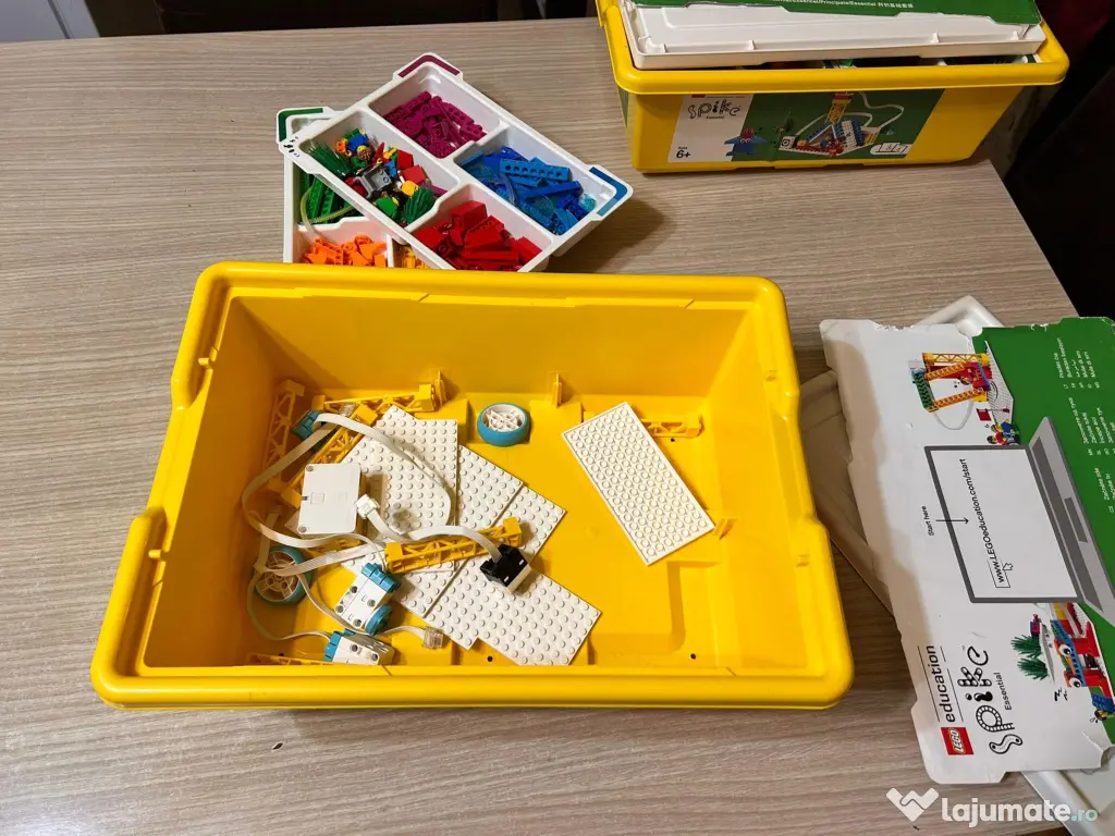 🚀 De vânzare – Kituri LEGO Education SPIKE Essential 🧠🤖