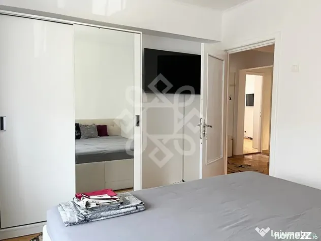 Apartament cu 3 camere de inchiriat pe bld. Stefan cel Mare - Oradea (Bihor)