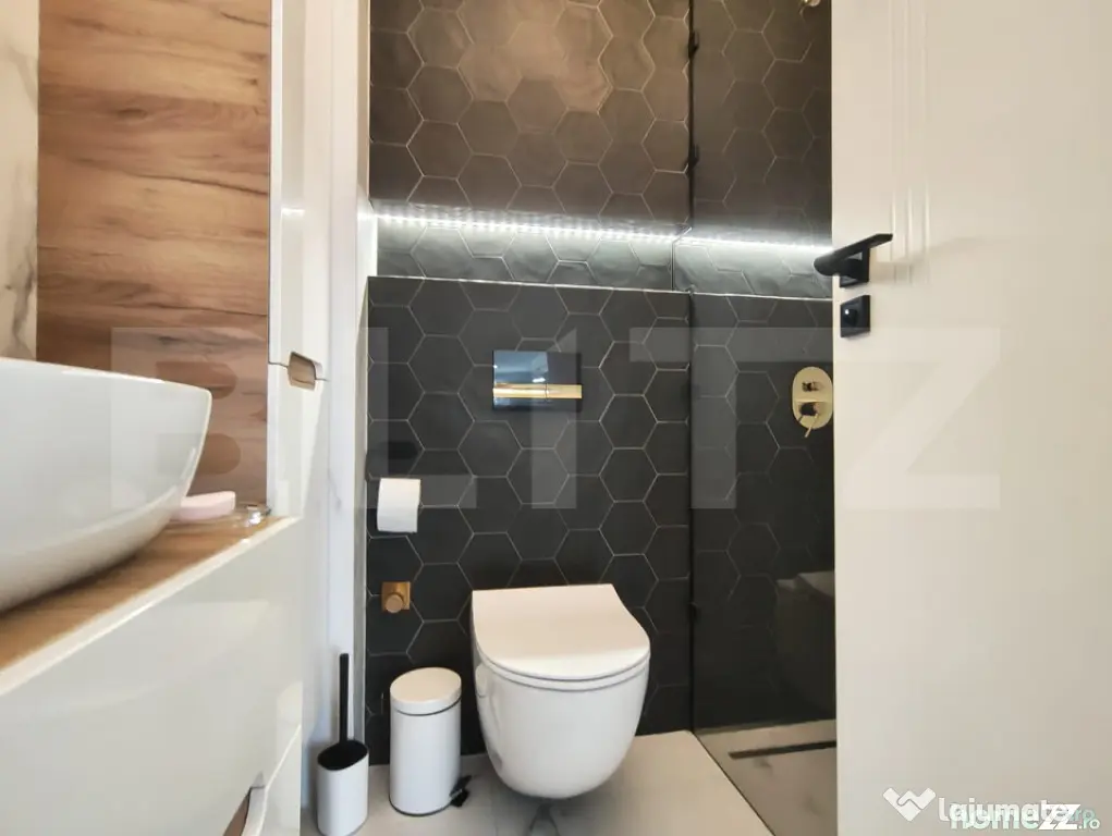 Apartament 3 camere Prima Onestilor, balcon 18 mp, parcare s - Oradea (Bihor)
