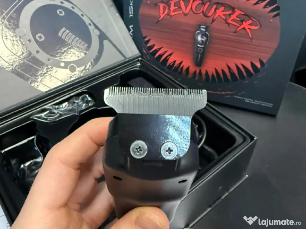 Masina de contur LIM HAIR DEVOURER