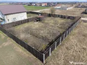 Teren 500 mp, împrejmuit, curent și internet pe teren, ... 