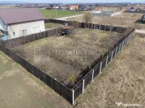 Teren 500 mp, împrejmuit, curent și internet pe teren, ...