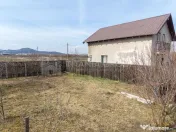 Teren 500 mp, împrejmuit, curent și internet pe teren, ... 