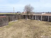 Teren 500 mp, împrejmuit, curent și internet pe teren, ... 